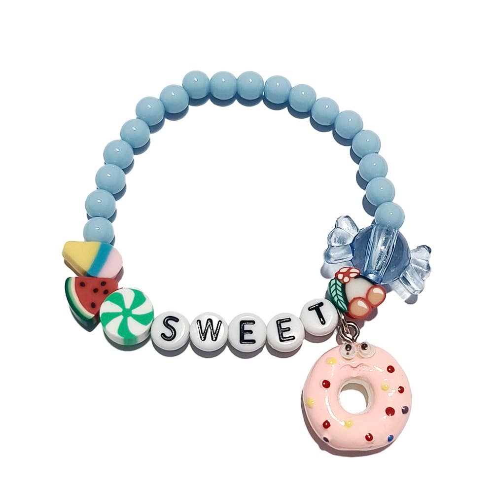 Have a SWEET Christmas Bracelet Card by jolly awesome at penny black showing close up of friendship bracelet